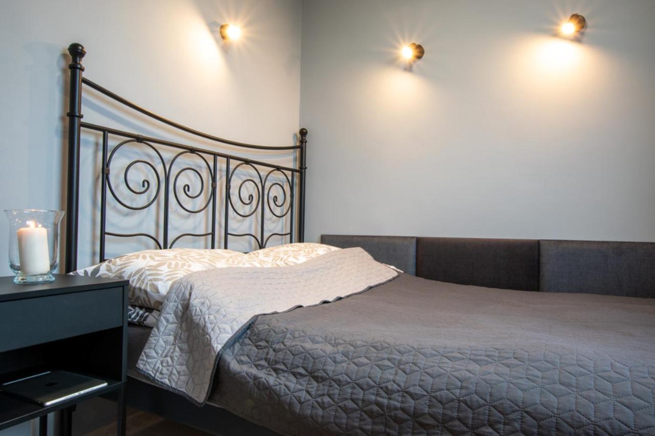 Apartament Stone - Czeladz Apartment ภายนอก รูปภาพ